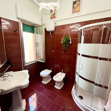 ゲストハウス Michelangelo's House 4*